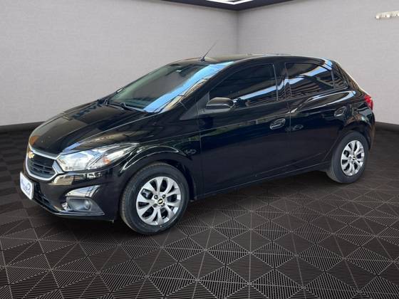 CHEVROLET ONIX 1.4 MPFI LT 8V FLEX 4P MANUAL CHEVROLET ONIX 1.4 MPFI LT 8V FLEX 4P MANUAL